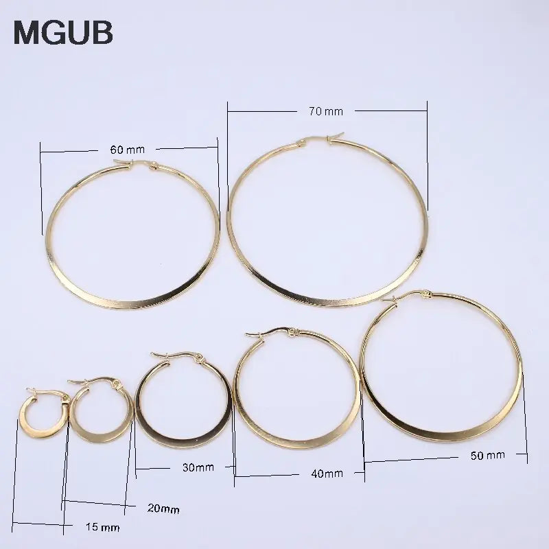 MGUB gouden oorbellen